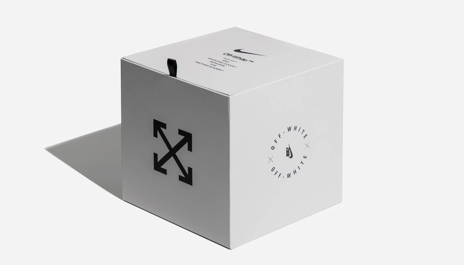 OFF WHITE オフホワイト☆ナイキラボコラボ☆サッカーボール