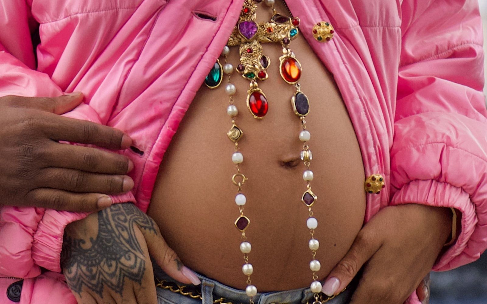 The relationship between fashion and pregnant women