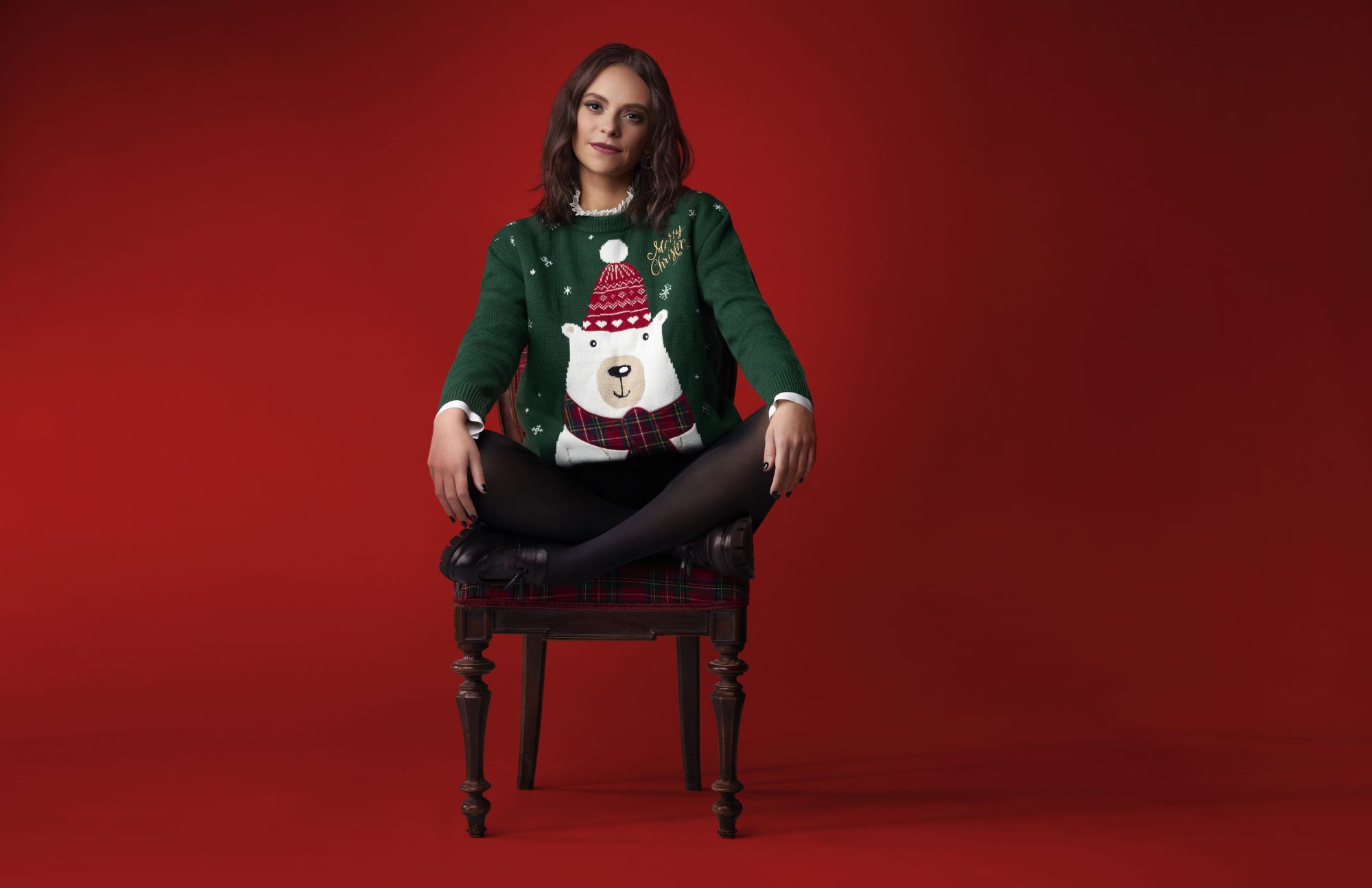 Francesca Michielin is the protagonist of Christmas Jumper Day by OVS