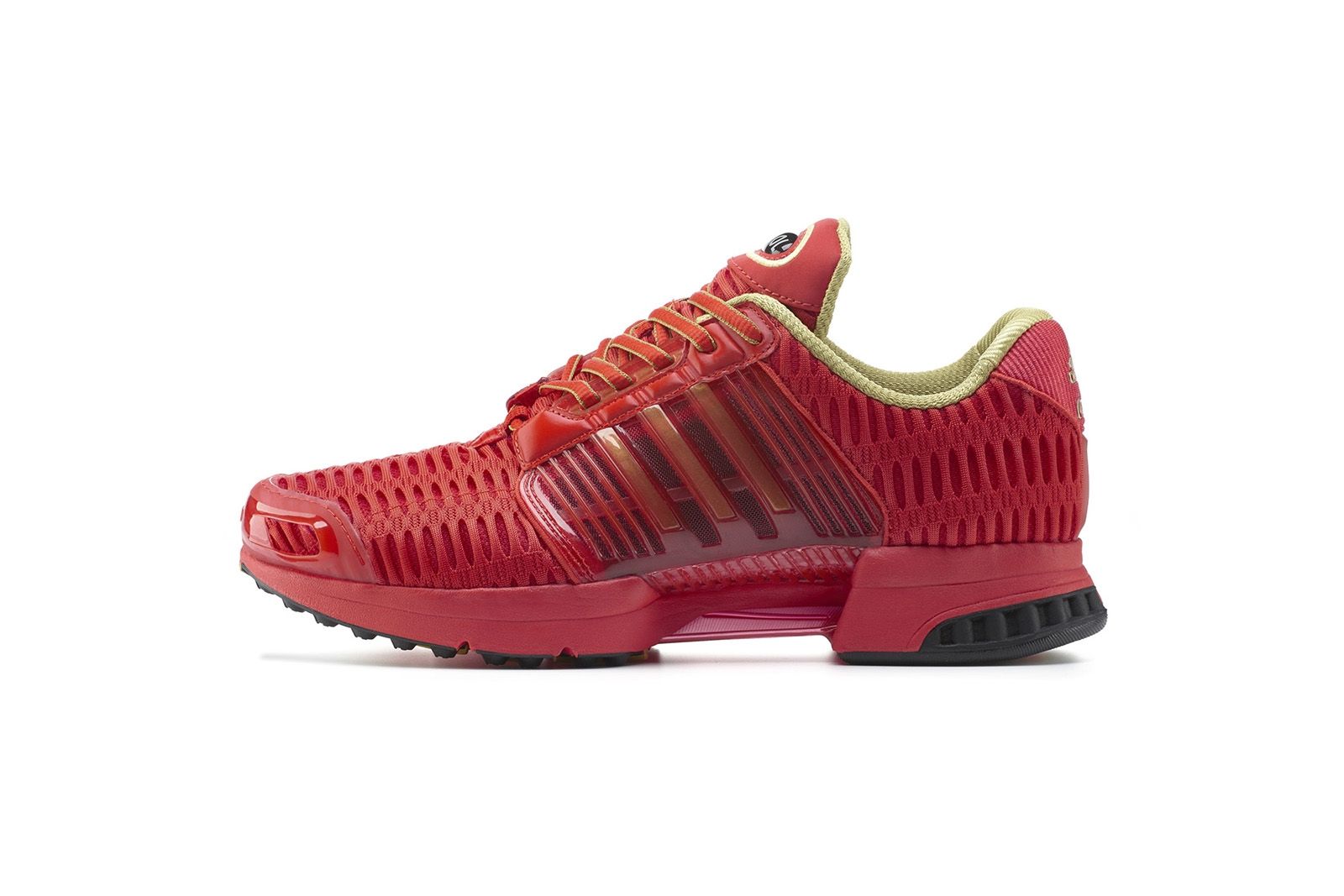 adidas Originals collaborates with Coca-Cola - Launching