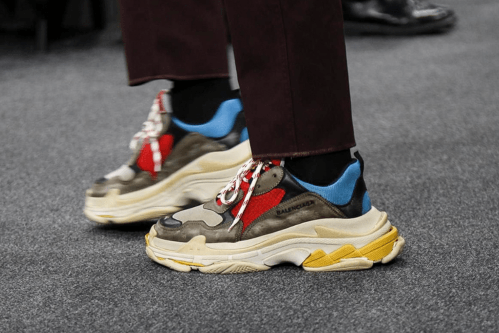 Sneaker Anatomy Balenciaga triple S