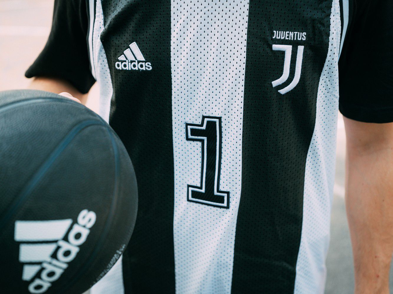 洋書 BIANCONERI JUVENTUS STORY ユヴェントス