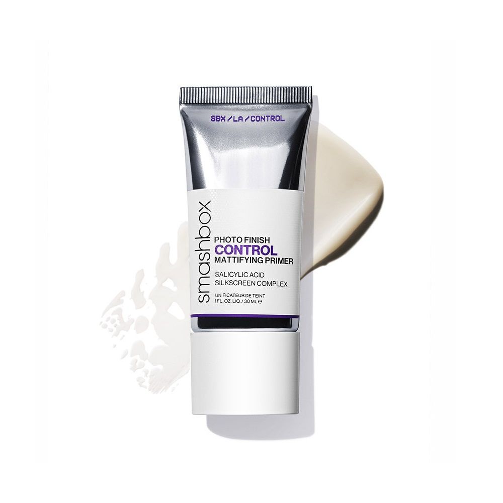 The new Photo Finish Silkscreen Primers by Smashbox