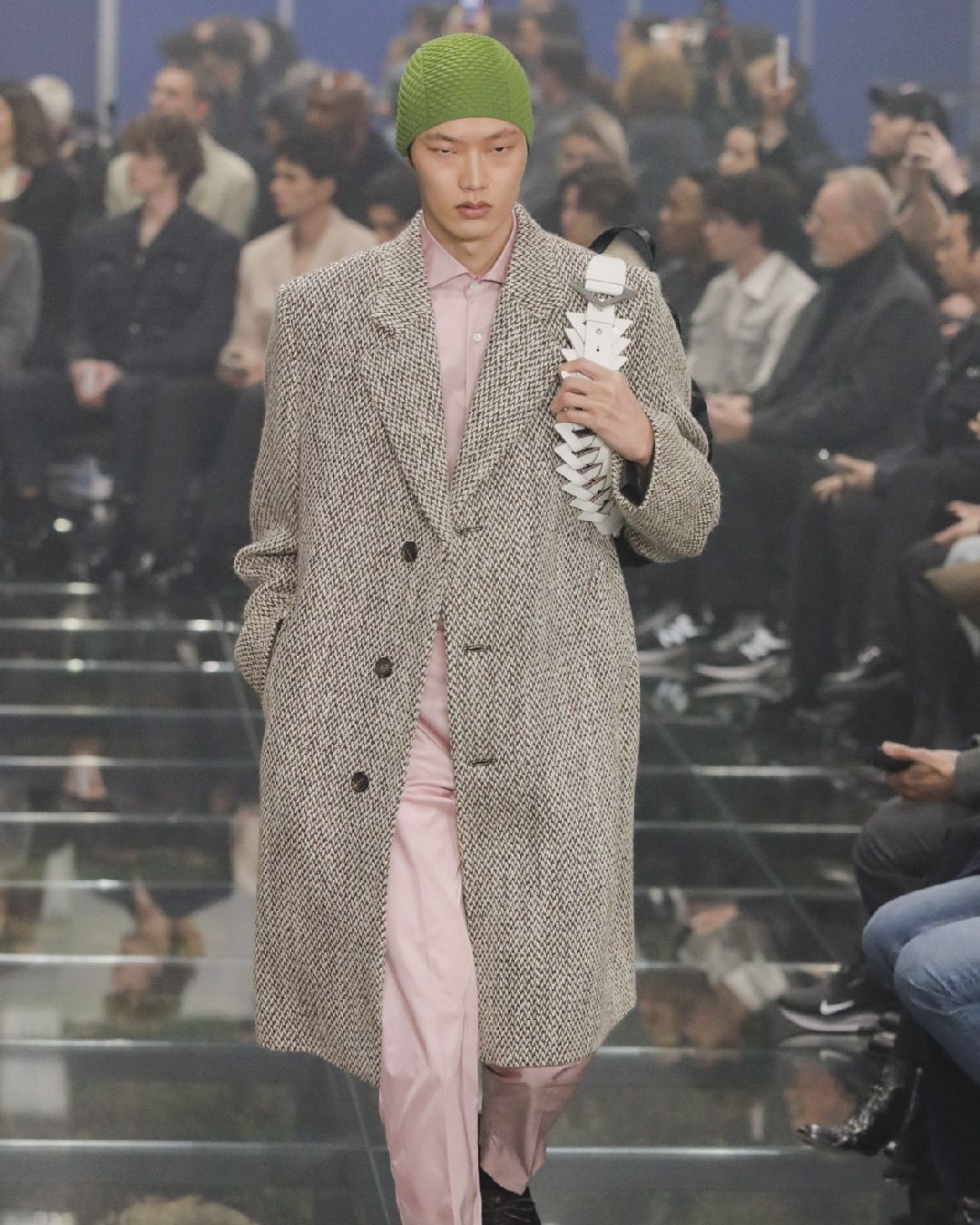 コート PRADA FW24 Printed cotton overcoat (P658RSOOO14ZV F0036) Prada Cotton Overcoat In Printed - 46% Off | Editorialist