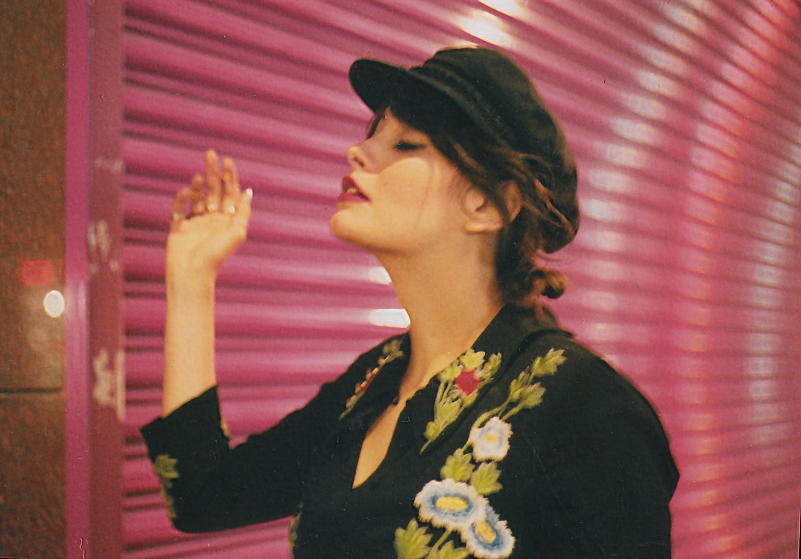 【希少品】She's not me / CHLOE SHEPPARD Chloe Sheppard photographs her ideal world | Dazed