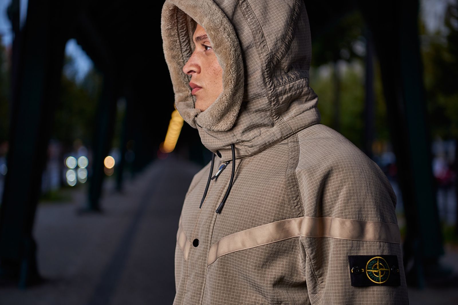 ジャケット・アウター NIKELAB x Stone  Windrunner NikeLab X Stone Island Windrunner Jacket Hyper Blue 827915