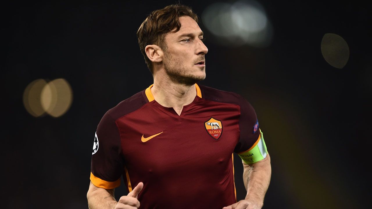 Francesco Totti (shirt) goes to space. - nss sports