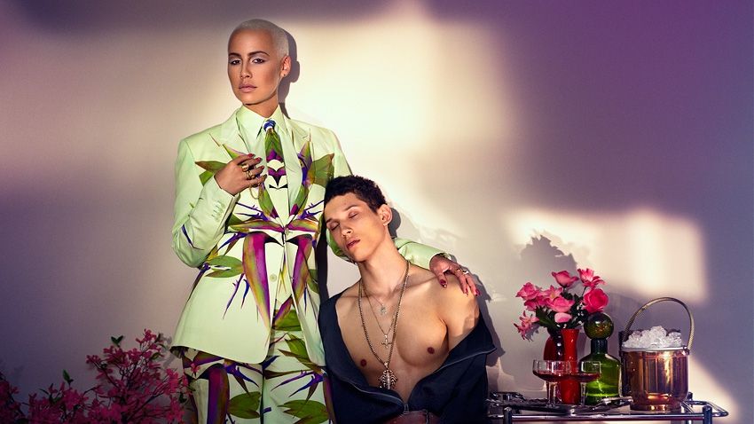 洋書 A MAGAZINE CURATED BY RICCARDO TISCI A MAGAZINE CURATED BY RICCARDO TISCI