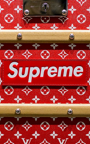 LOUIS VUITTON - Supreme × Louis Vuitton LV Folio Louis Vuitton x Supreme Porte Carte Simple Epi Red - US