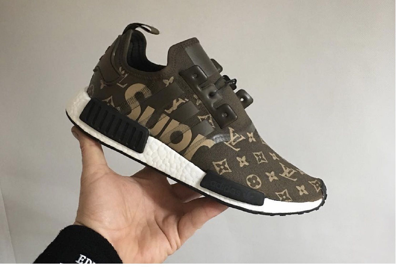 supreme×VUITTON Supreme x Louis Vuitton x adidas NMD R1 - nss magazine