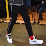 LeBron James e Kevin Durant con delle inedite OFF-WHITE x Nike Air Force 1 Prima di Gara 3 delle Finals i due hanno indossato una nuova versione della collaborazione tra Virgil Abloh e Nike