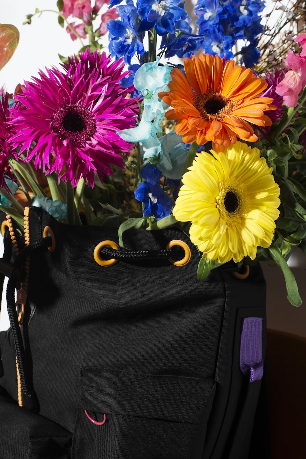 Practicality and creativity in the Eastpak x AMI collection - nss