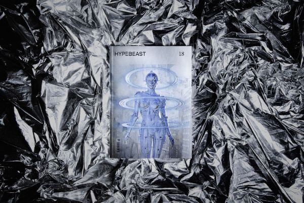 週刊誌 HYPEBEAST Magazine Issue 18 HYPEBEAST Magazine Issue 18 is out - nss magazine