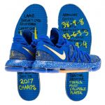KD 10 Celebration Nike ha snocciolato i numeri delle scorse finali di Kevin Durant e li ha scritti nella suola delle nuove KD10