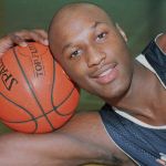 Il filo rosso tra le dita di Lamar Odom (Parte I) Torna The Basketball Disease, con una delle storie più incredibili della National Basketball Association