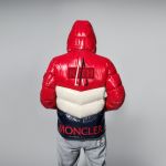 KITH x Moncler FW17-18 collection Una collezione che unisce il mondo Moncler con quello di Kith e una speciale collaborazione con ASICS