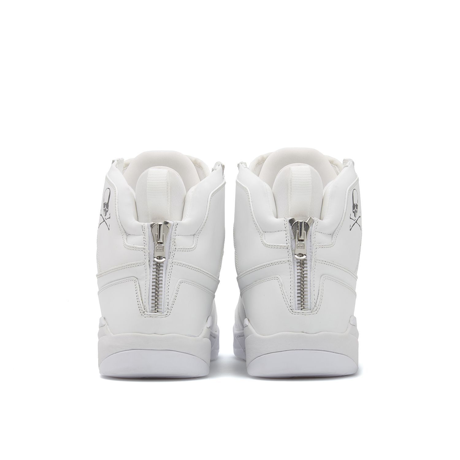 靴 MASTERMIND SEARCH N DESIGN mastermind JAPAN SearchNDesign Ghost Sox Collab | Hypebeast
