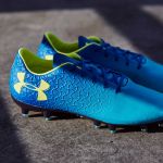 Under Armour presenta la Spotlight Tokyo Lemon e la nuova Magnetico Pro Il nuovo modello sostituisce la vecchia Clutchfit e accompagnerà UA alla Coppa del Mondo 2018
