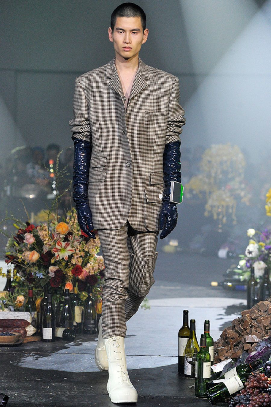 ラフシモンズ　2018AWコート DRUGS Raf Simons FW18 collection: to fight drugs inside and