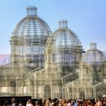 Etherea: i giganti silenziosi di Edoardo Tresoldi L’architettura classica incontra il festival di Coachella