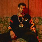 Gucci opens its new space in in SoHo with the collection with Dapper Dan The dreamlike aesthetic of Alessandro Michele meets Dan's macho type of ethnic ghetto clothing style