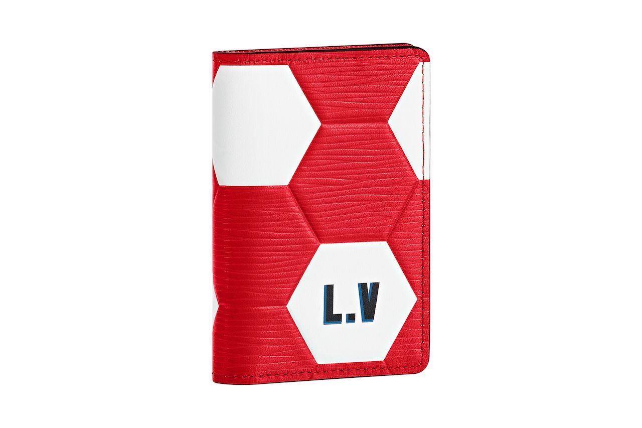 LOUIS VUITTON 2018 FIFA ワールドカップ 限定 財布 Louis Vuitton unveiled the 2018 FIFA World Cup collection