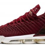 The shoes with which LeBron James will debut in the new NBA season The new Nike LeBron 16 King