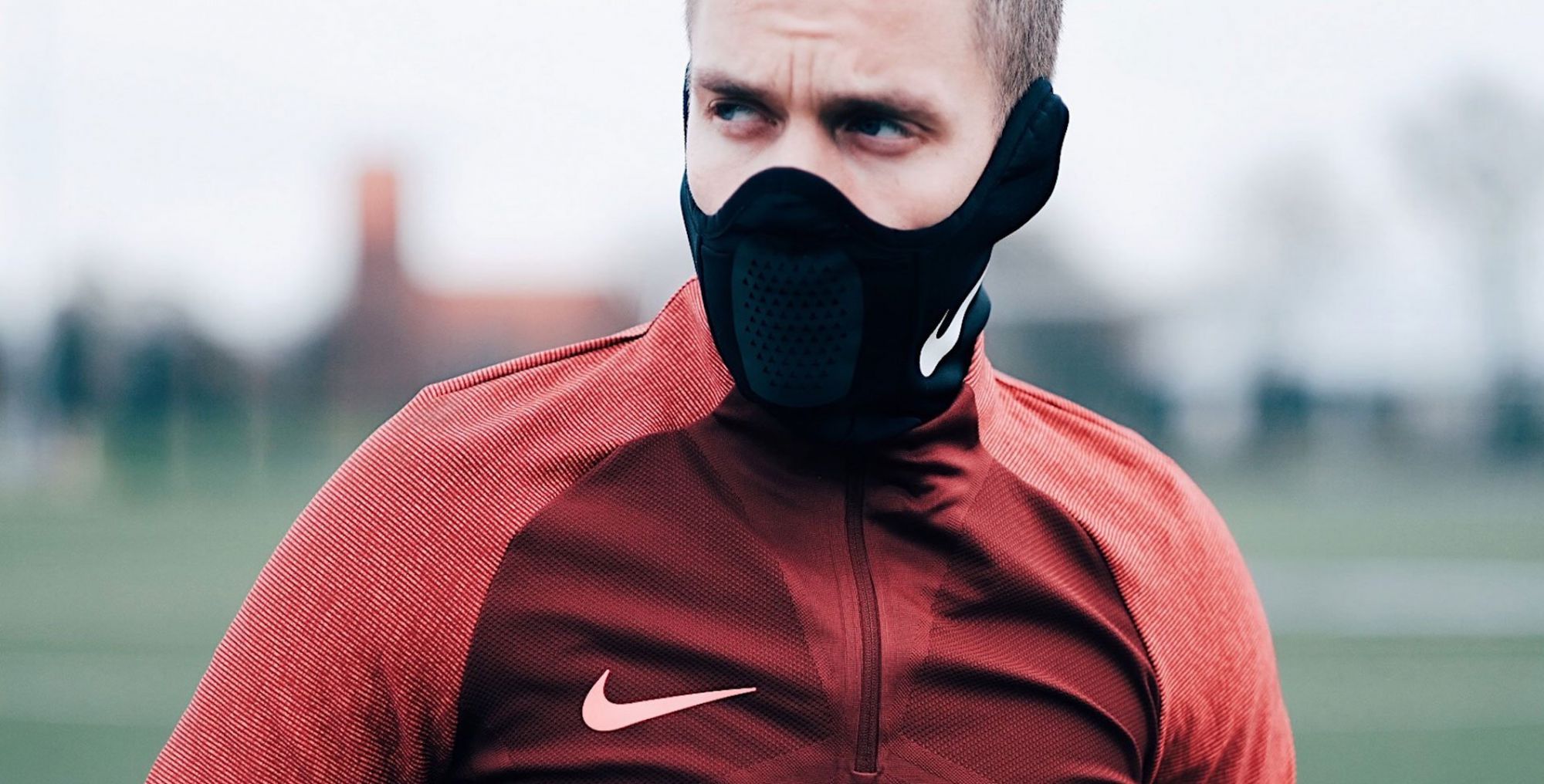 talent Ombord ankel Nike Squad Snood is the new neck warmer that you will wear this winter