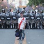 Caos River-Boca: cosa è successo e quando si giocherà La finale di ritorno di Copa Libertadores era in programma sabato sera e non si è ancora disputata
