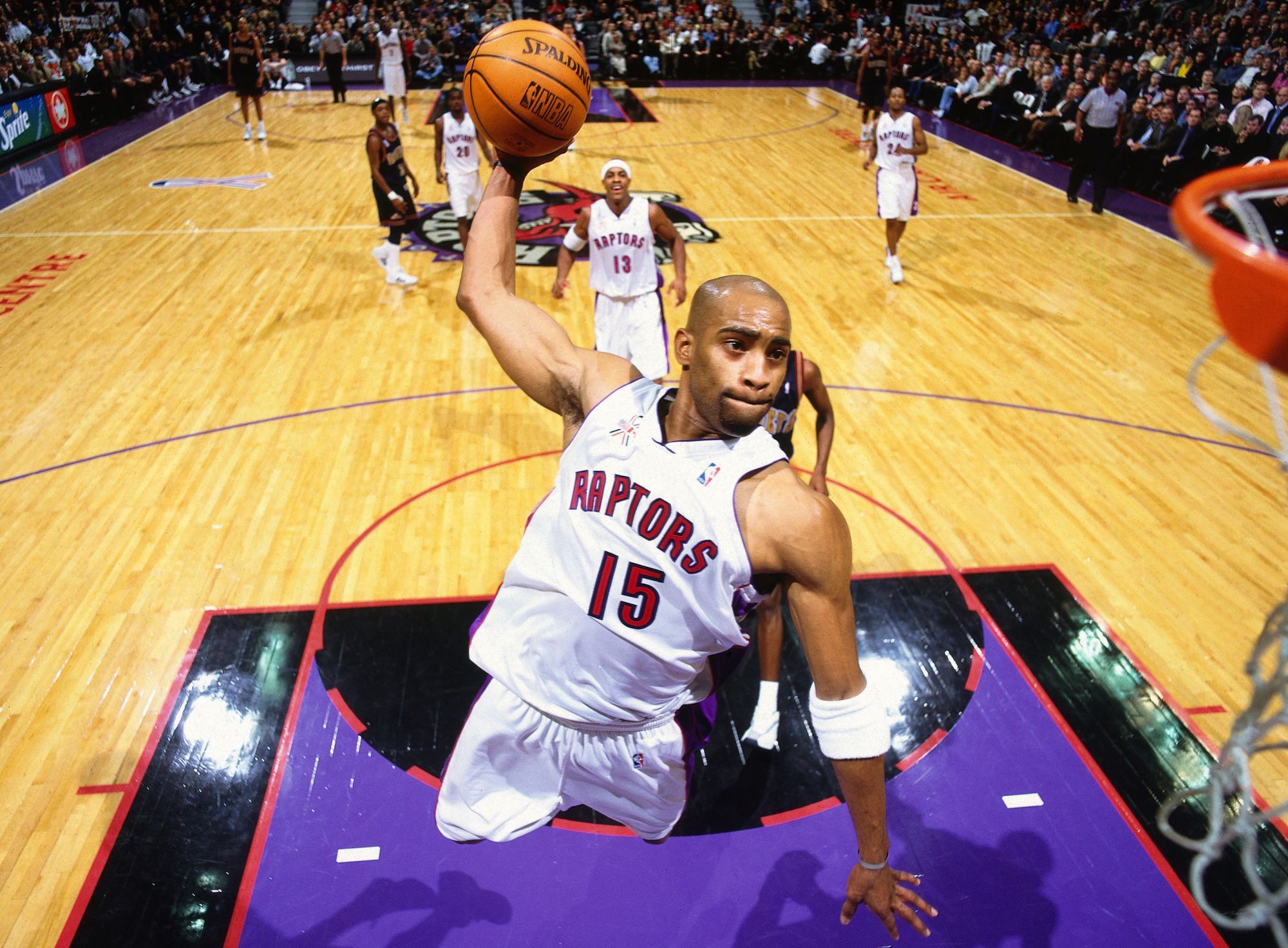 Vince Carter owned the dunk world 15 years ago