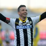 5 football jerseys to wear for Christmas lunch How to choose the perfect outfit with your relatives