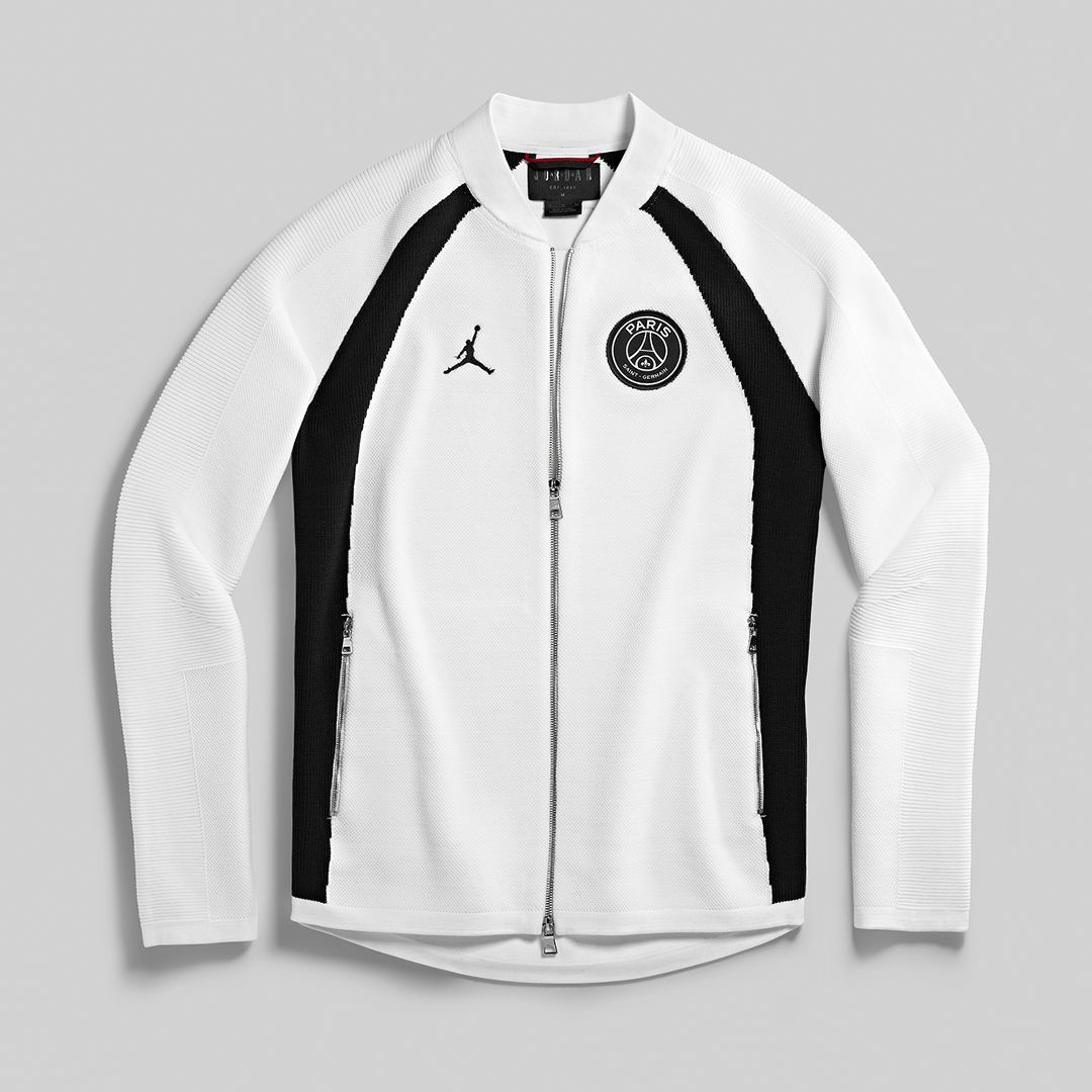 【コラボ】PSG × Jordan バックプリントロゴ入り ジャケット PSG x Jordan｜買って損なし、即完コラボのスタイリング｜Paris