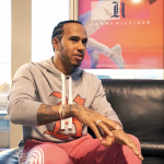 nss talks - Una chiacchierata con Lewis Hamilton Il campione del mondo di Formula 1 ci ha parlato di Tupac, del 44 e della nuova collezione TommyxLewis