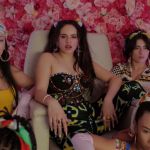 Rosalía in versione reggaeton nel duetto con J Balvin Accompagnato da un video con outfit pazzeschi