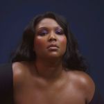 Lizzo, la cantante plus-size di cui tutti parlano L'artista mette al centro l'accettazione di sé e l'amore per il proprio corpo
