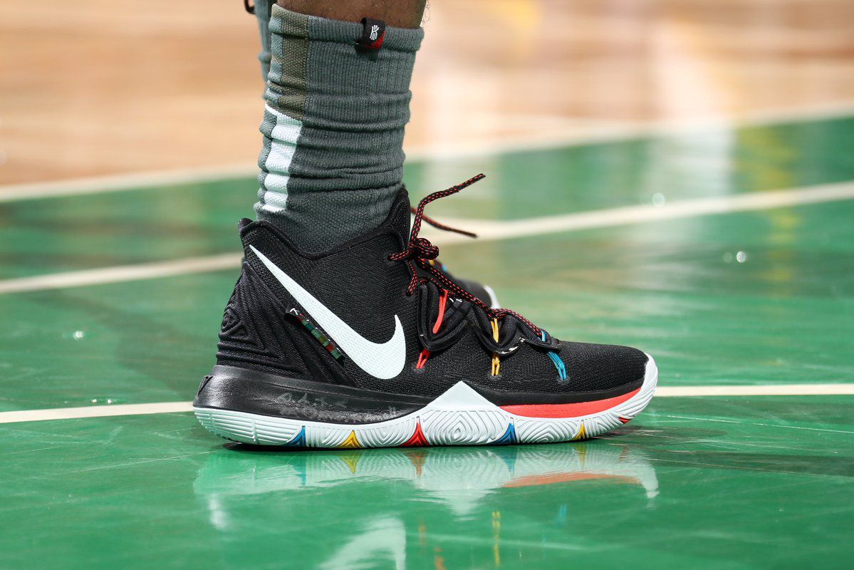 Kyrie Irving debut Kyrie 5 "Friends"