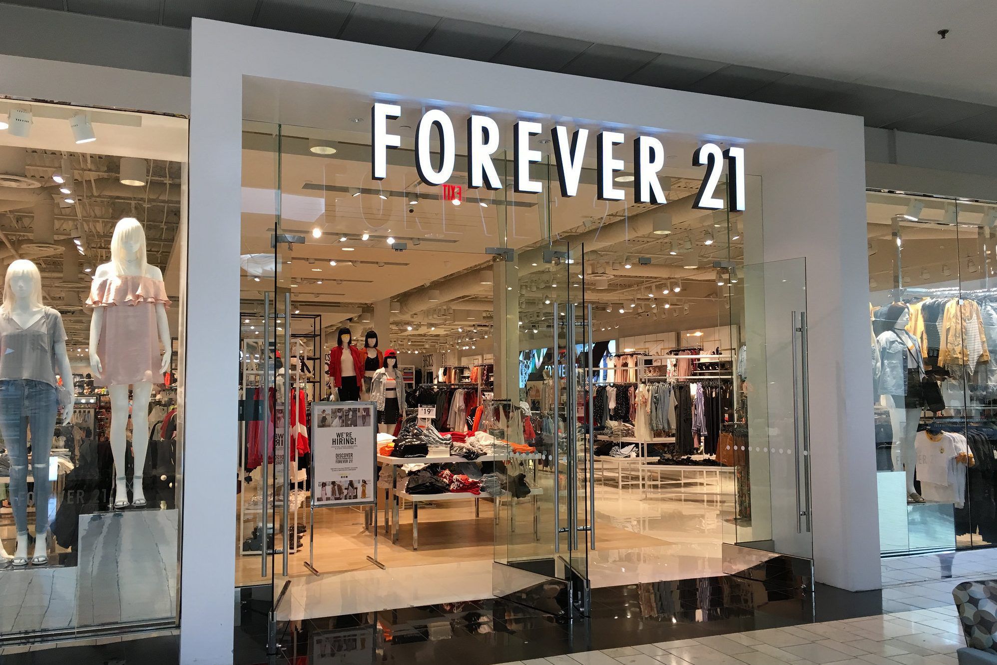 Forever 21, Losing Young Shoppers, Is Said to Be Near Bankruptcy