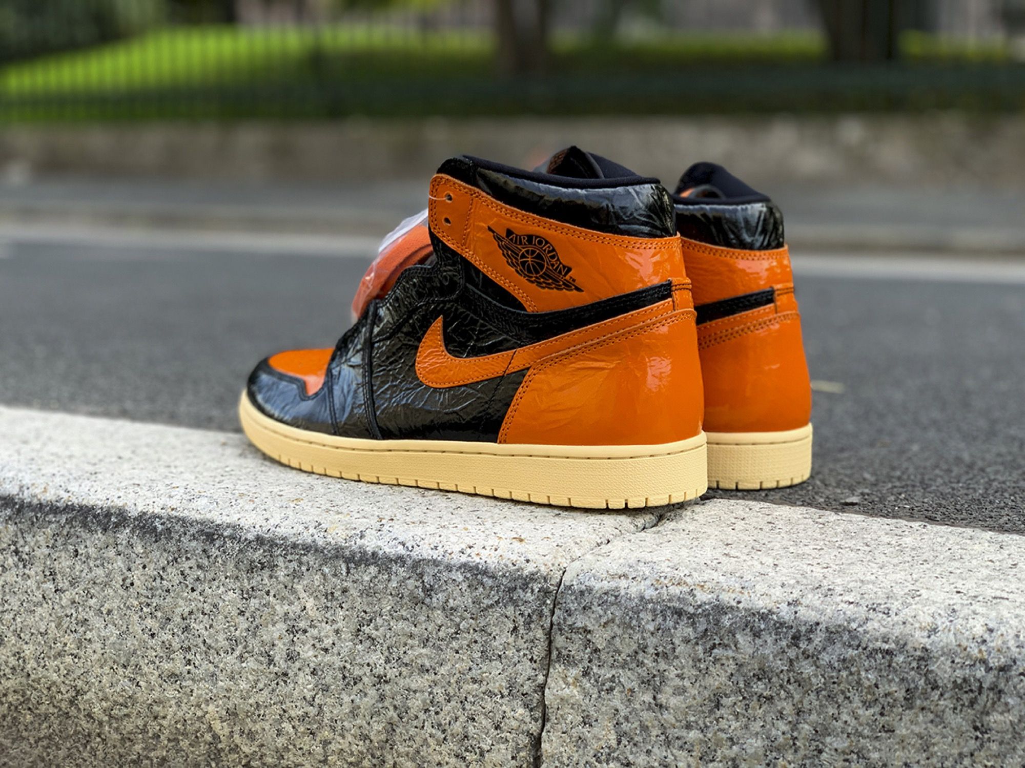 靴 Nike AirJordan 1 Shattered Backboard 3.0 s-l1200.jpg