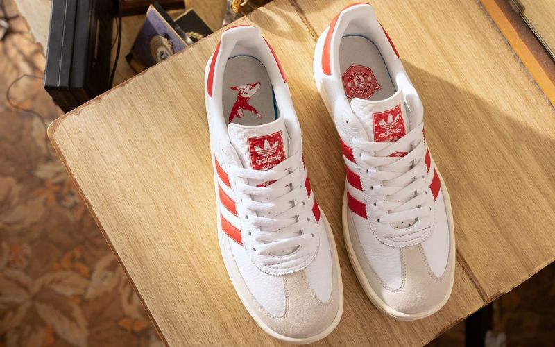 【即完売！】adidas originals Manchester United Manchester United adidas Originals Sneaker ZX 2K Boost 2.0