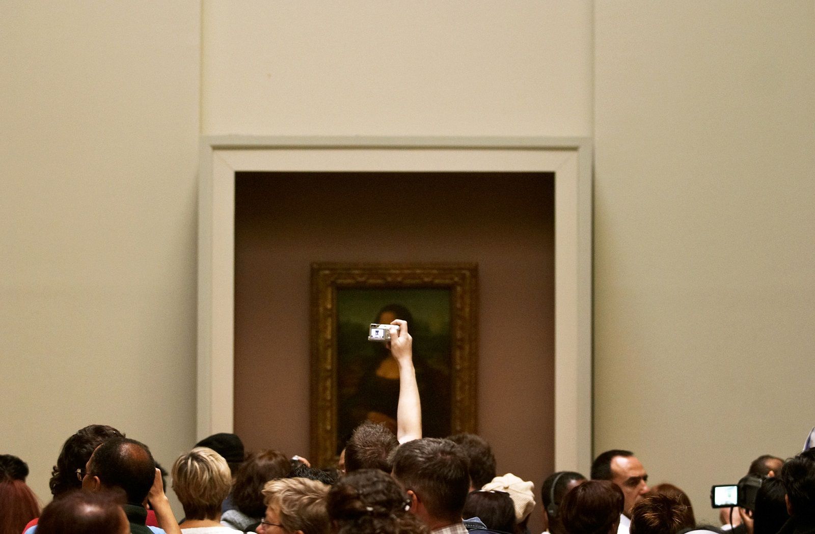 Should we take down the Mona Lisa? Jason Farago, art critc of The New York Times, raises the question