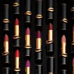 Qual è il rossetto più venduto dell'anno? Spoiler alert: c'entra una make-up artist leggendaria...