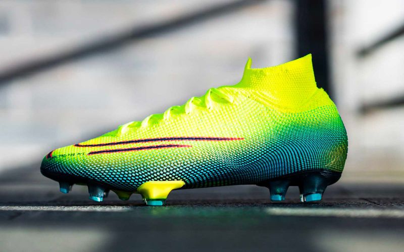 Nike Mercurial 23.5センチ　ラスト出品 Mercurial Dream Speed 009 Soccer Shoe Breaks New Ground in