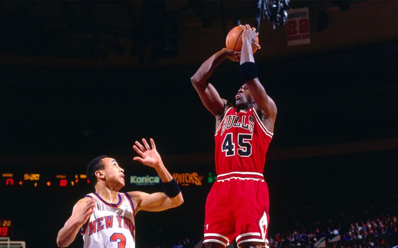 Michael Jordan ''comeback'' with the number 45