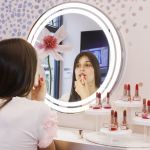 The ultimate guide to apply the red lipstick With all the steps to follow and little secrets to learn | Image 519884