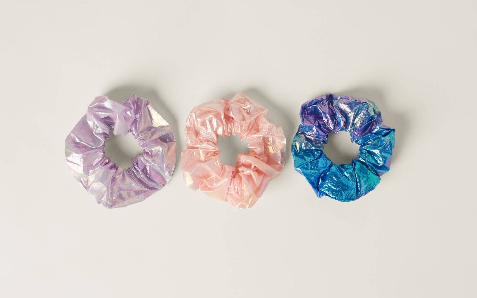 BERSHKA Iridescent Scrunchies