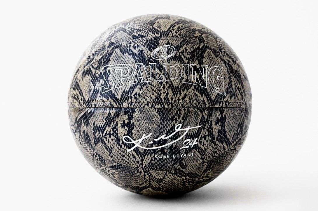 Spalding presents the ball dedicated to Kobe Bryant - nss sports