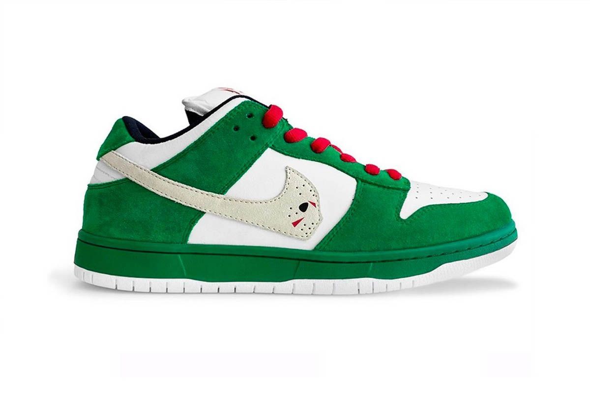 The Nike Dunk Low dedicated to 'Friday 