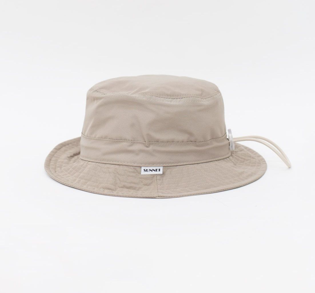 Sunnei Beige Nylon Bucket Hat