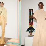 La collezione SS21 libera e chic di Victoria Beckham Tra silhouette anni ’70, pantaloni fluidi, maxi abiti e gold chains
