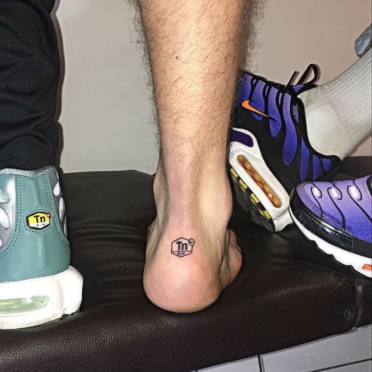 La sneaker delle sottoculture: la storia della Nike Air Max Plus 'Tn' La silhouette simbolo dei chavs protagonista dell'ultima collabo di Supreme | Image 285621